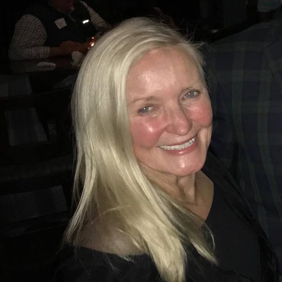Poshmark profile picture for @dart
